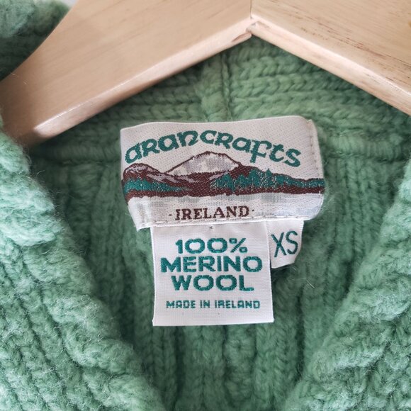 Vintage 70s Aran Crafts Green Cable Knit Cardigan Sweater XS Merino Wool Preppy - Picture 5 of 5